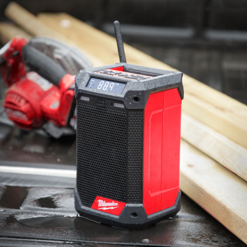 M12™ RCDAB+0 ΡΑΔΙΟΦΩΝΟ ΦΟΡΤΙΣΤΗΣ