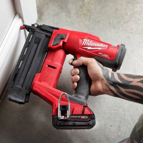 M18 FUEL™ FN18GS-202X 18 GS ΚΑΡΦΩΤΙΚΟ ΦΙΝΙΡΙΣΜΑΤΟΣ