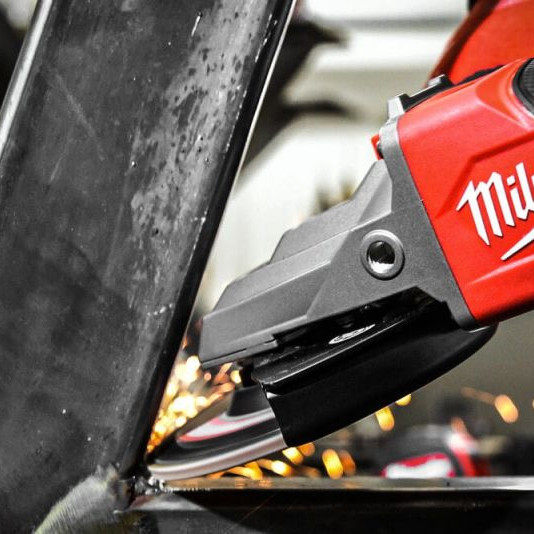M18 FUEL™ FSAGF125XPDB-0X ΓΩΝΙΑΚΟΣ ΤΡΟΧΟΣ Ø 125 MM ΕΠΙΠΕΔΗΣ ΚΕΦΑΛΗΣ ΜΕ ΦΡΕΝΟ ΚΑΙ ΔΙΑΚΟΠΤΗ ΤΥΠΟΥ ΣΚΑΝΔΑΛΗΣ