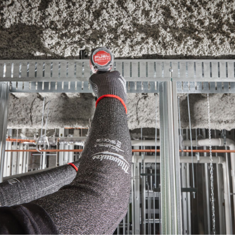 ΜΑΝΙΚΙΑ ΜΕ ΠΡΟΣΤΑΣΙΑ ΚΟΠΗΣ LEVEL E