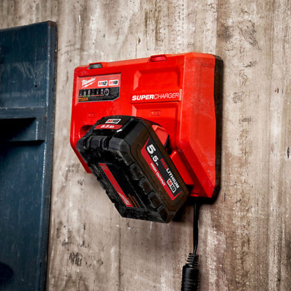 M18™ HIGH OUTPUT™ HNRG-552 2 ΜΠΑΤΑΡΙΕΣ HD18V 5.5 AH ΤΑΧΥΦΟΡΤΙΣΤΗΣ M12-18FC + M12™ 3.0 AH ΜΠΑΤΑΡΙΑ ΔΩΡΟ