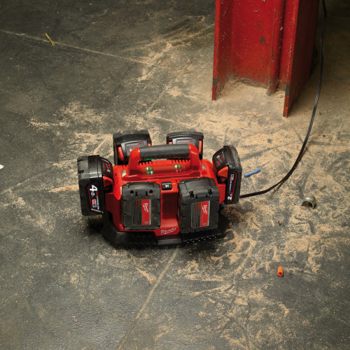 M1418 C6 ΠΟΛΥΦΟΡΤΙΣΤΗΣ