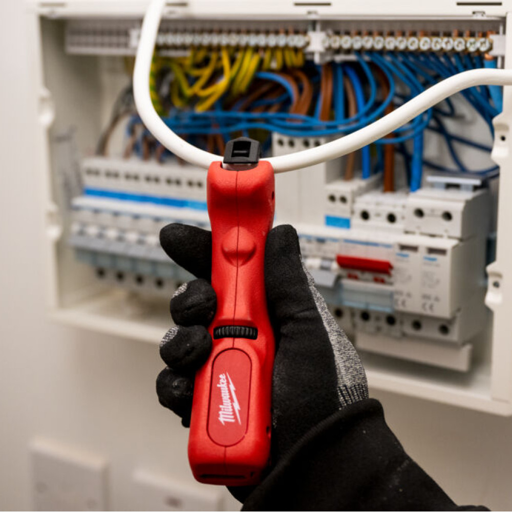 4 ΣΕ 1 ΠΟΛΛΑΠΛΩΝ ΧΡΗΣΕΩΝ ΑΠΟΓΥΜΝΩΤΗΣ ΚΑΛΩΔΙΩΝ